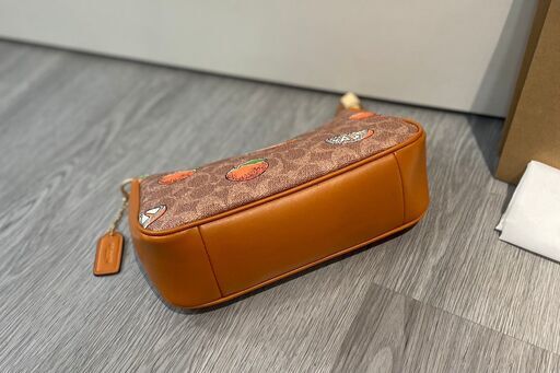 みかん [コーチ] ショルダーバッグ teri 脇下バッグ Orange