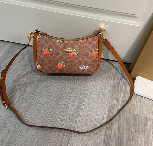 みかん [コーチ] ショルダーバッグ teri 脇下バッグ Orange