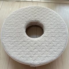 産後　ドーナツクッション　の画像