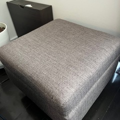 【9/15まで】3人掛けソファ(オットマン付き)の画像