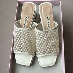 【ダイアナ】メッシュ×クリア　サンダル XS（20.5〜21.5）の画像