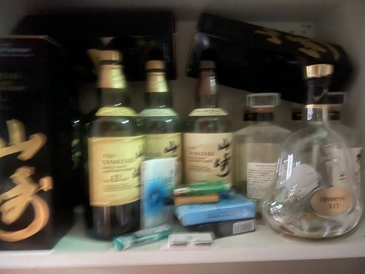 響（ひびき）、マッカラン12年・18年、山崎（やまざき）の空き瓶