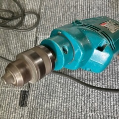 マキタ　10mm  振動ドリル　本体のみ　動作確認済み　　コンセント式/電動工具/マキタ/の画像