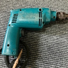 マキタ　10mm  振動ドリル　本体のみ　動作確認済み　　コンセント式/電動工具/マキタ/の画像