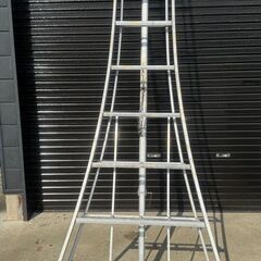 ◆◆◆お引き取り限定◆◆◆アルミ製 三脚脚立9段（果樹園用／庭木剪定用）USED品の画像