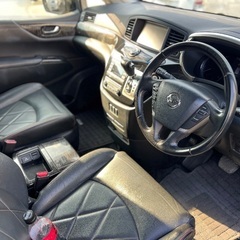 平成26年 e52エルグランド めずらしい4WD 年式      平成26年 カラ-  黒　 の画像