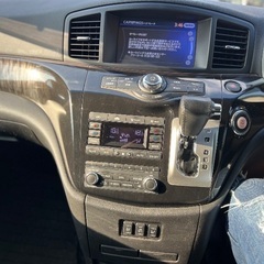 平成26年 e52エルグランド めずらしい4WD 年式      平成26年 カラ-  黒　 の画像