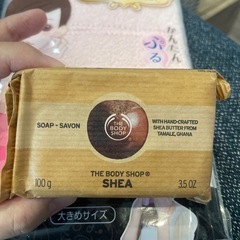 【新品】スチームフェイスマスク＆bodyshopの石けんの画像