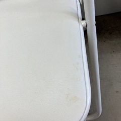O 2509-153 折りたたみパイプ椅子 キズ 汚れあり①の画像