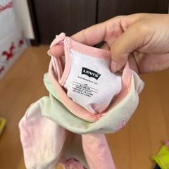 リーバイス ロンパースの画像