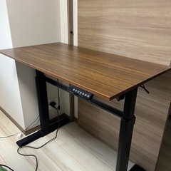 スタンディングデスクの画像