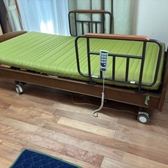電動ベッド　介護用品　の画像