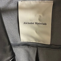 フェイクレザーのシャツ　Lサイズ　の画像