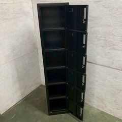 6ドア 鍵付きロッカー 縦型 事務用品 事務什器 ジム 鍵付き 美品 状態良好 ブラック ロッカー 内寸W270×D410×H290 収納家具 Y2210の画像