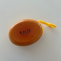 【引き取り限定】カルディ　ミニ缶チャームの画像