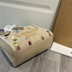 [コーチ] トートバッグ モチーフ ショルダーバッグ ディズニー ミッキー 限定コラボ logo 刺繡 ハンドバッグの画像