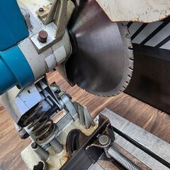 【中古】マキタ 305㎜チップソー切断機 LC1200【ハンズクラフト熊本けやき通り店】【店頭取引限定】の画像