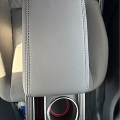 ヤリスクロス　社外センターboxの画像