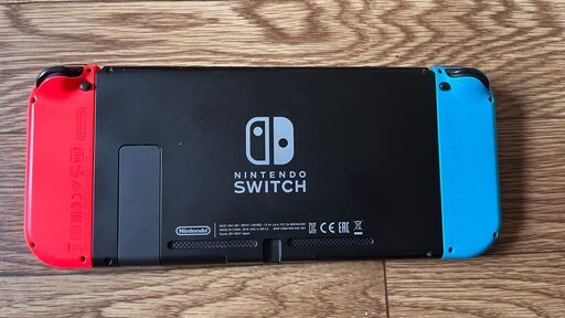 【美品・値下げ】Nintendo Switch 本体 ※2025年9月18日 更新 ソフト・キャリングケースセット