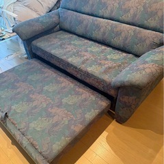 【差し上げます】ソファベッド　ハワイ風　の画像