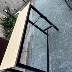高いテーブルの画像