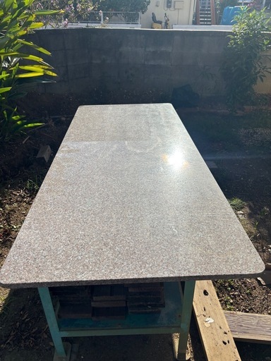 ガーデニングテーブル　御影石