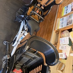 【前後タイヤ・チューブ新品！】 LEDオートライト　6段変速　子供乗せ自転車　20インチ　ホワイトの画像
