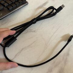 ゲーミングキーボード(G813-TC, Logicool)の画像