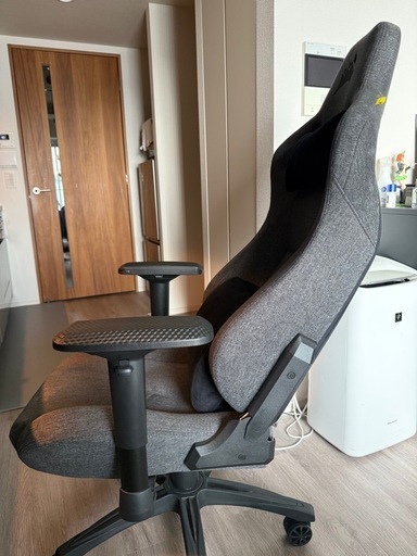 Corsair ゲーミングチェア