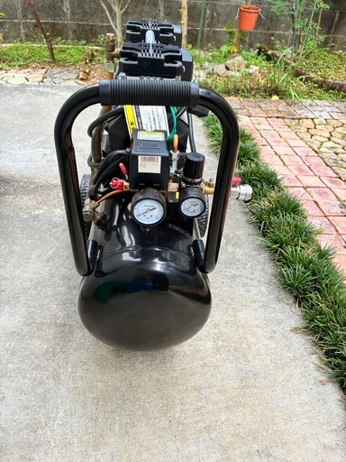 コンプレッサー30Ｌ 