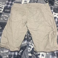 ③ショートパンツの画像