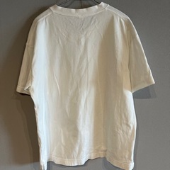 ユニクロ ＶネックＴシャツの画像