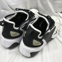 ⭐︎ドリーム2号館⭐︎NIKE ZOOM 2Kスニーカー/27.5の画像