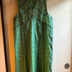 服の処分を手伝って下さい。の画像