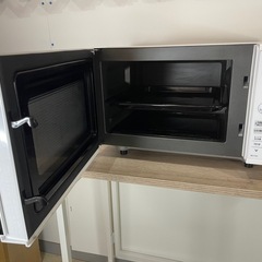 SHARP フラットタイプオーブンレンジ RE-F161-W 2020年製  中古の画像