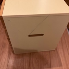 収納棚 ディズニー英語　DWEレッツプレイの箱のみの画像
