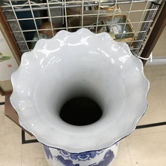 ⭐︎ドリーム2号館⭐︎陶器製大花瓶の画像