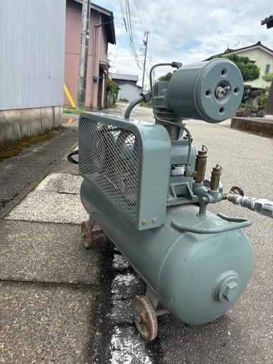 日立 BEBICON エアーコンプレッサー 200V 