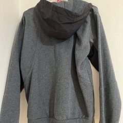 adidas ADV FIELD HOODY グレー
の画像