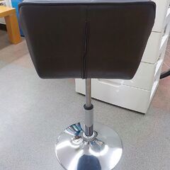 ② 昇降式カウンターチェア レザー調 ダークブラウン 回転式 バーチェア ハイチェア  こげ茶　西岡店の画像