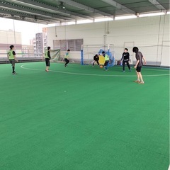 初心者大歓迎⚽️ 友達同士・1人参加OK フットサル会 - スポーツ