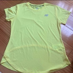 New Balance ショートスリーブTシャツ Sの画像