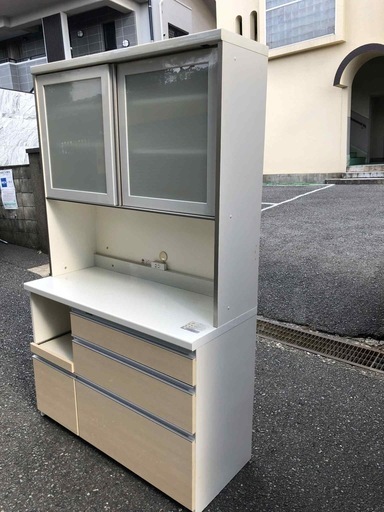 北九州市内配送無料　レンジボード キッチン収納 食器棚