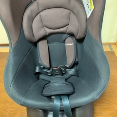 コンビチャイルドシート・ネセルターンリミテッドの画像