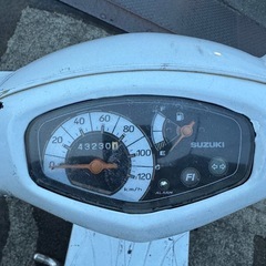 オールホワイト　アドレスv125G カスタムの画像