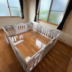 ベビーサークル　ベビーフェンス200×180 扉付き ハイタイプ 2カラー
　　の画像