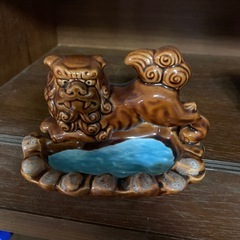 シーサーの灰皿の画像
