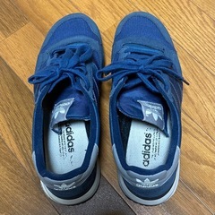 adidas ★ スニーカー　25.5cm 人気の画像