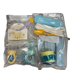 赤ちゃん用品　離乳食セット　お出かけセット　新品未使用あり　洗剤Milton（ミルトン）　わけわけフリージング ブロックトレー　ディズニー　プーさん　アンパンマン　の画像