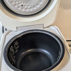 炊飯器の画像